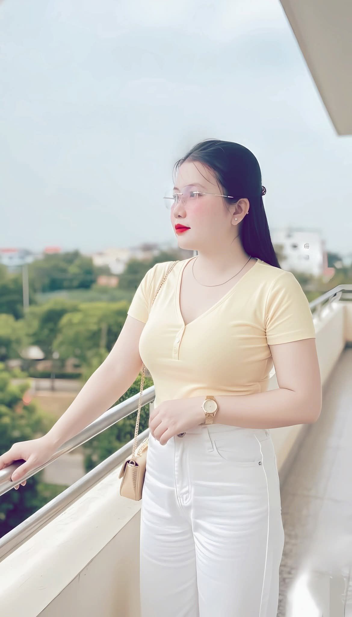 Trần Hoàng Thảo